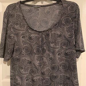Black & White swirl top